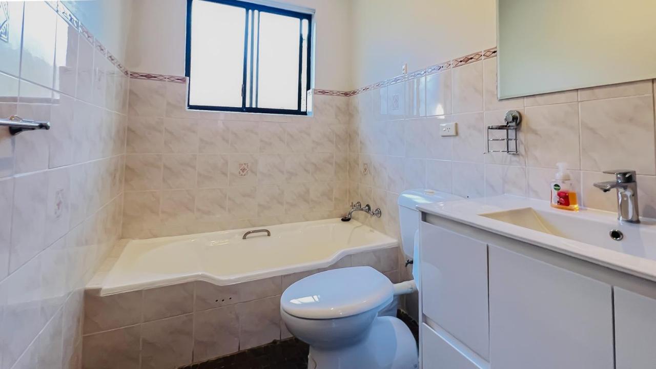 Apartament Carlton 3 Beds Unit - Free Parking Sydney Zewnętrze zdjęcie